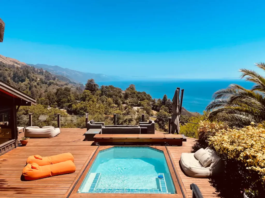 5 acres pool spa, walk to all Big Sur has to offer