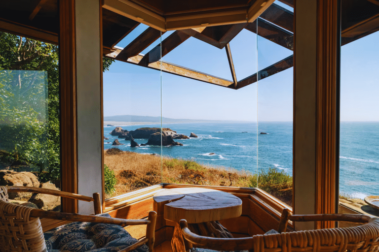Sleep on the Edge of the World: A Coastal Sanctuary That Redefines Adventure