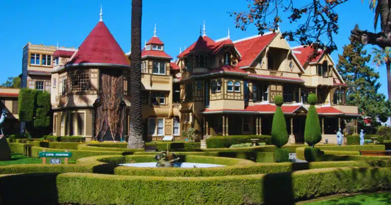This Haunted Victorian Mansion Has Secret Passages That Even Tour Guides Can’t Explain