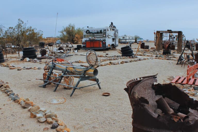 This Off-Grid Community Has 5,000 Residents and Zero Police