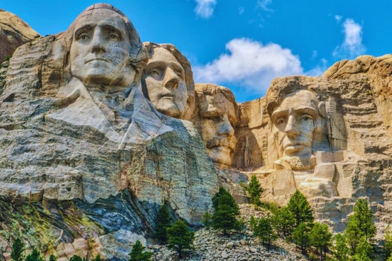 12 Places in the US Everyone Thinks Are Overrated (But They’re Not)