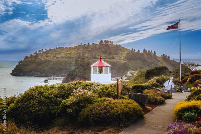This Tiny Beach Town Has the Most Photographed Lighthouse in America