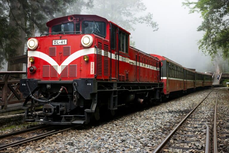 Taiwan’s Epic Train Journey Through 50 Tunnels